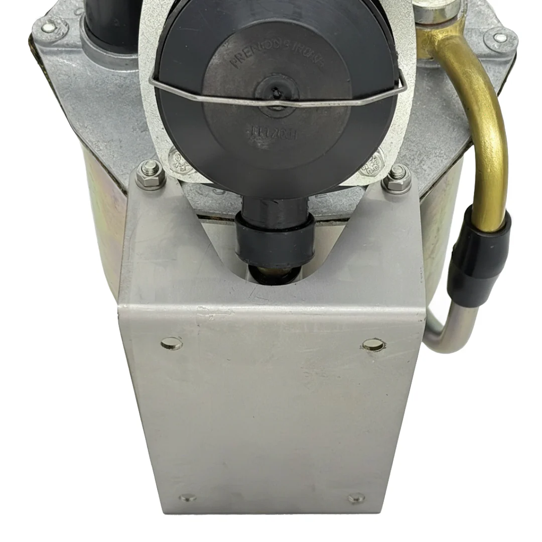 Bottom Mounting Bracket For REMSERVDUAL Dual Circuit Remote Brake Servo - Image 4